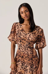 Taupe leopard print