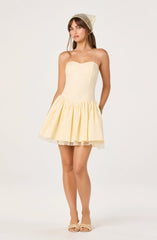 Butter yellow