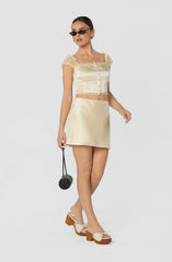 Butter yellow