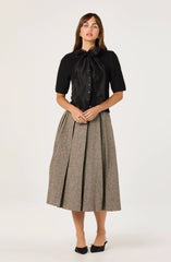 Taupe black fleck