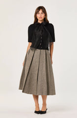 Taupe black fleck