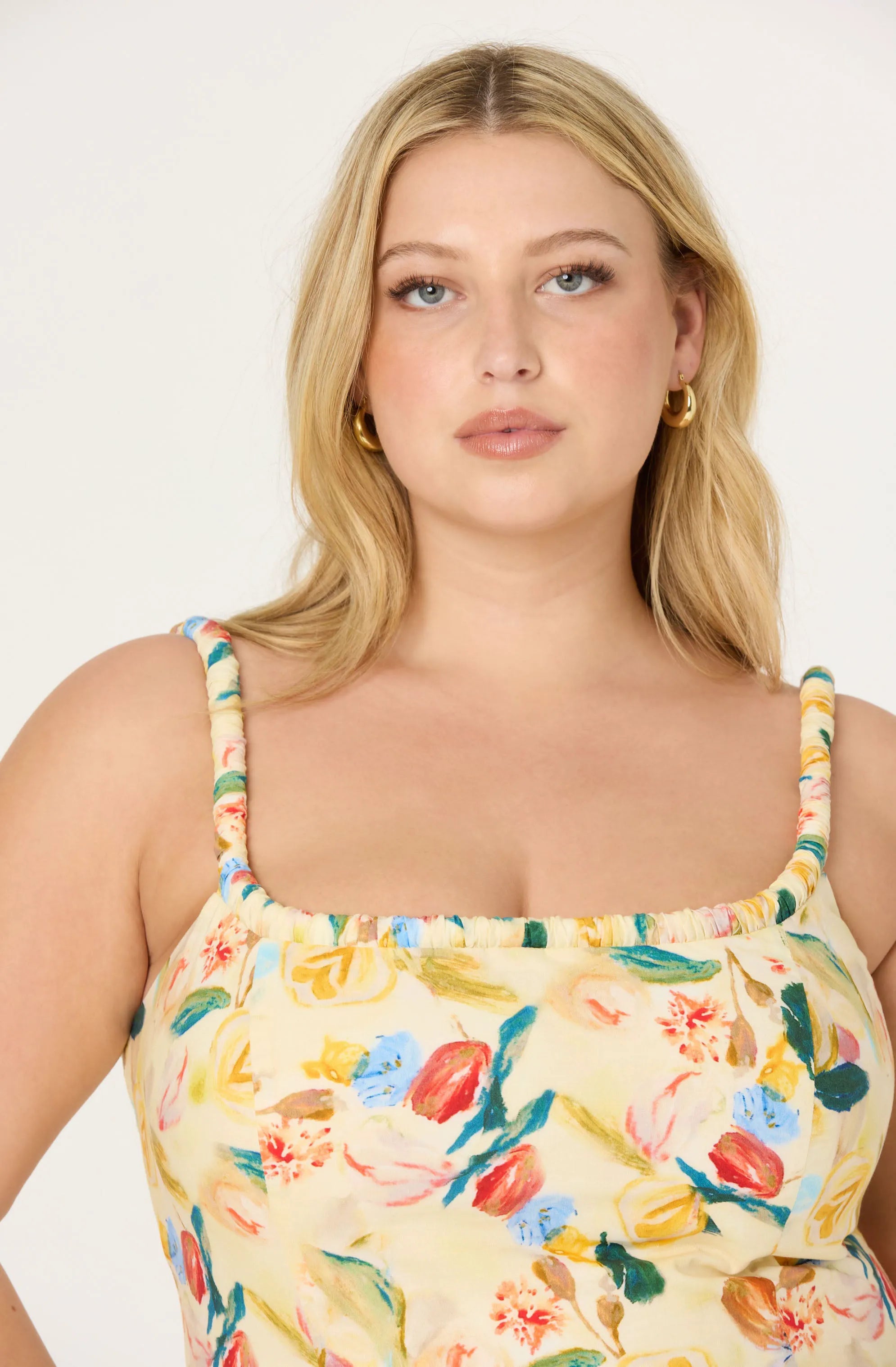 Plus Size - Yellow green floral