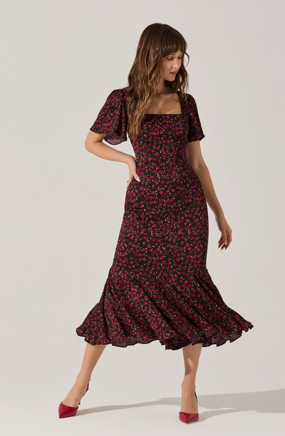 Black red floral