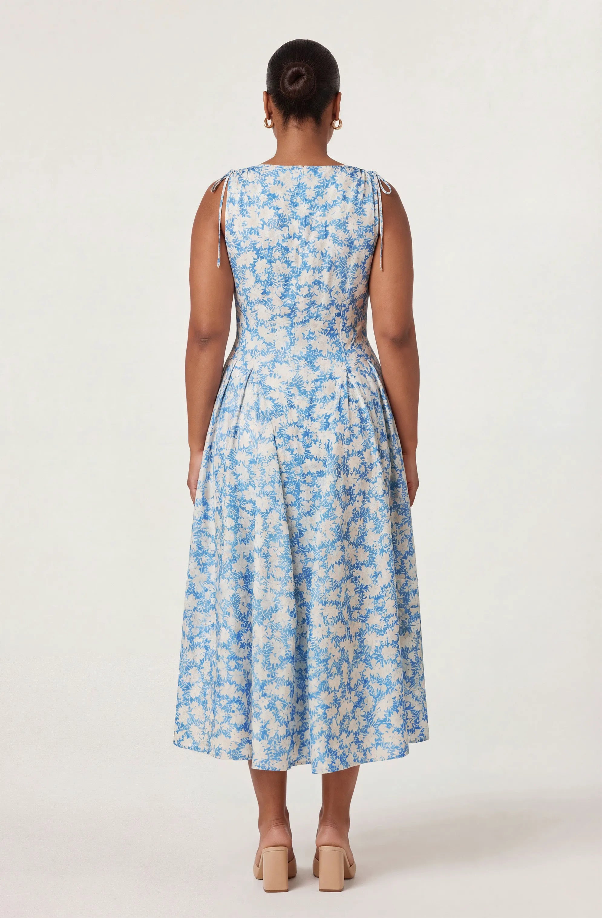 Plus Size - Blue floral