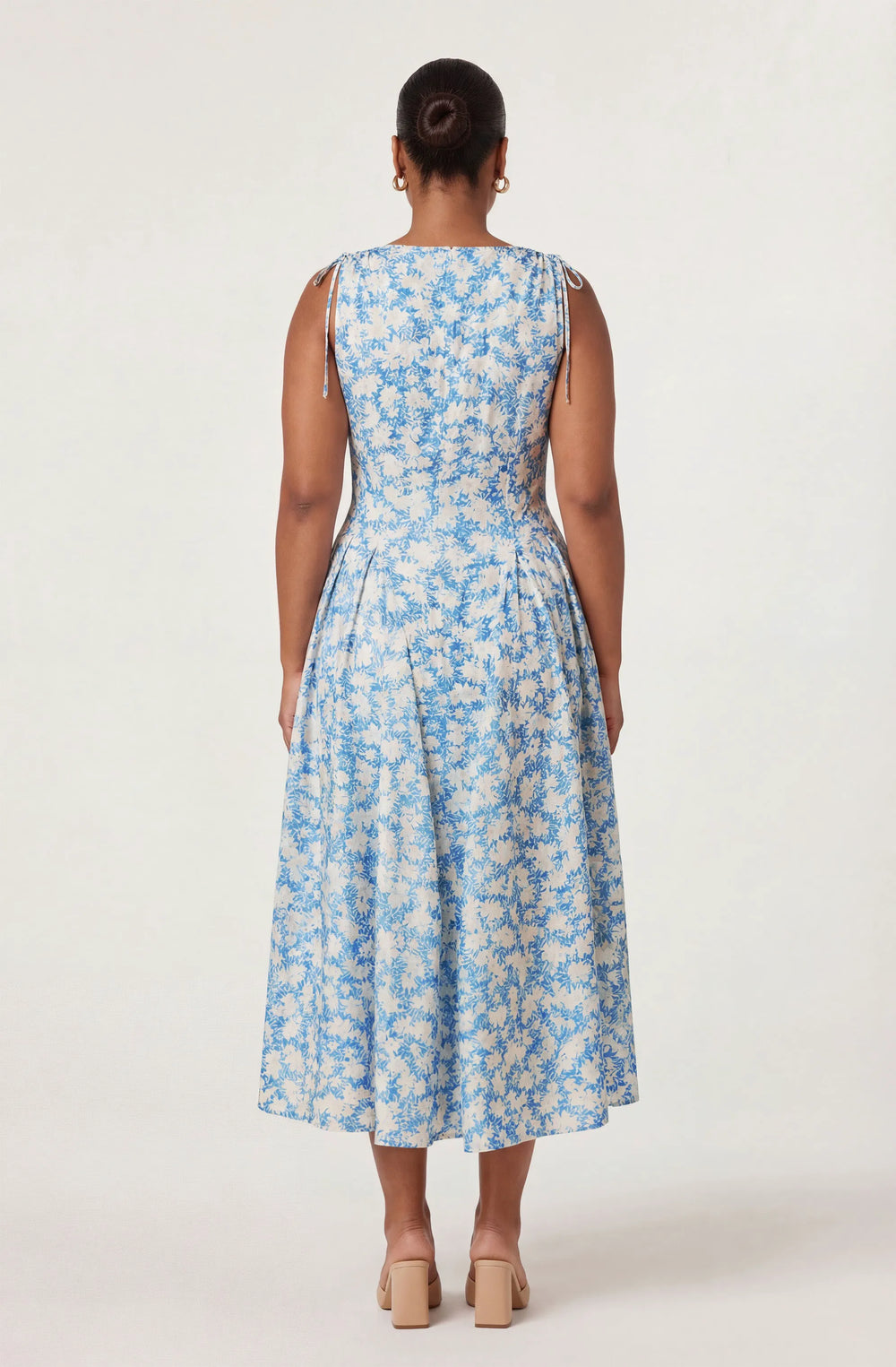 Plus Size - Blue floral