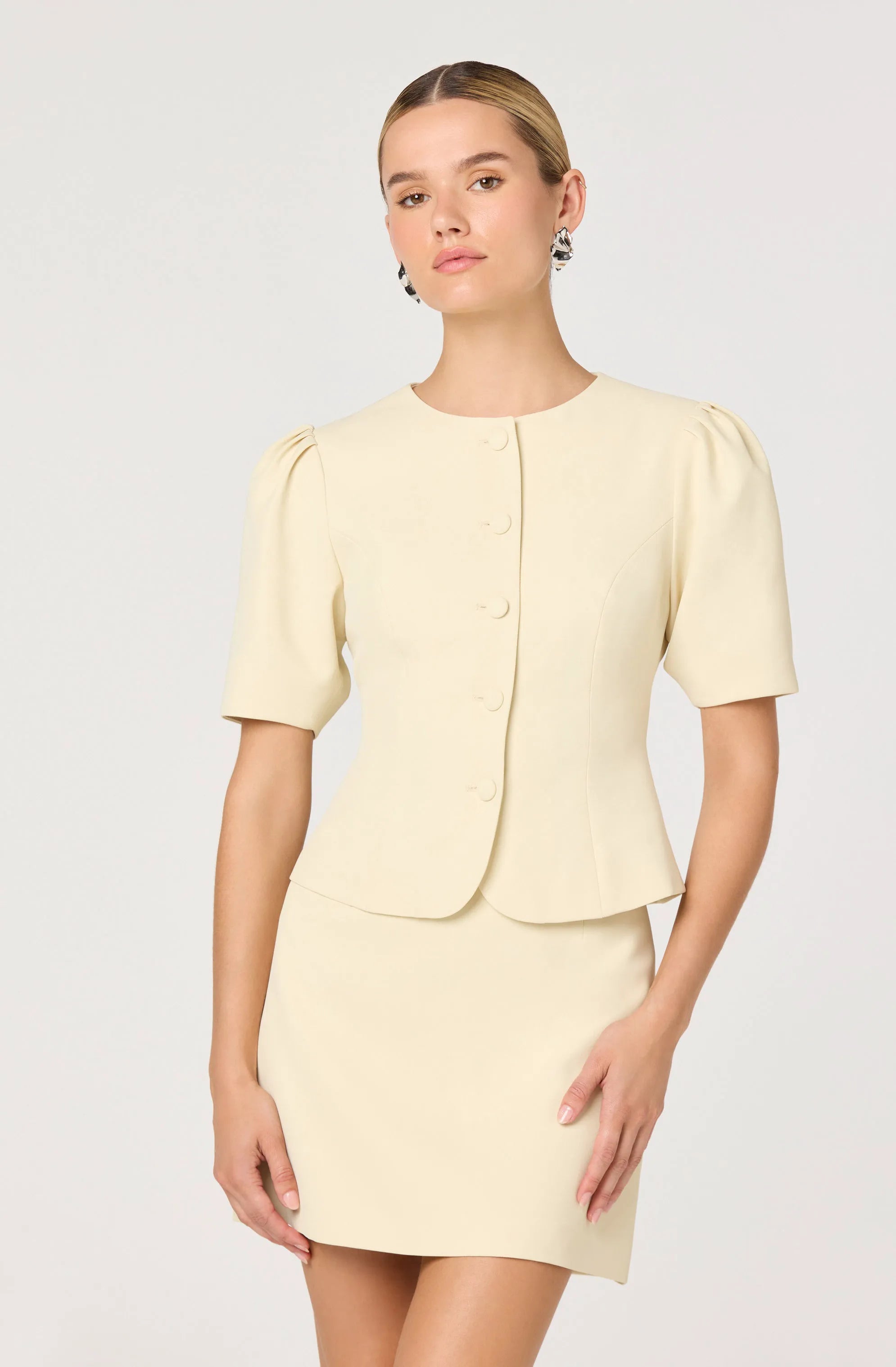 Butter yellow