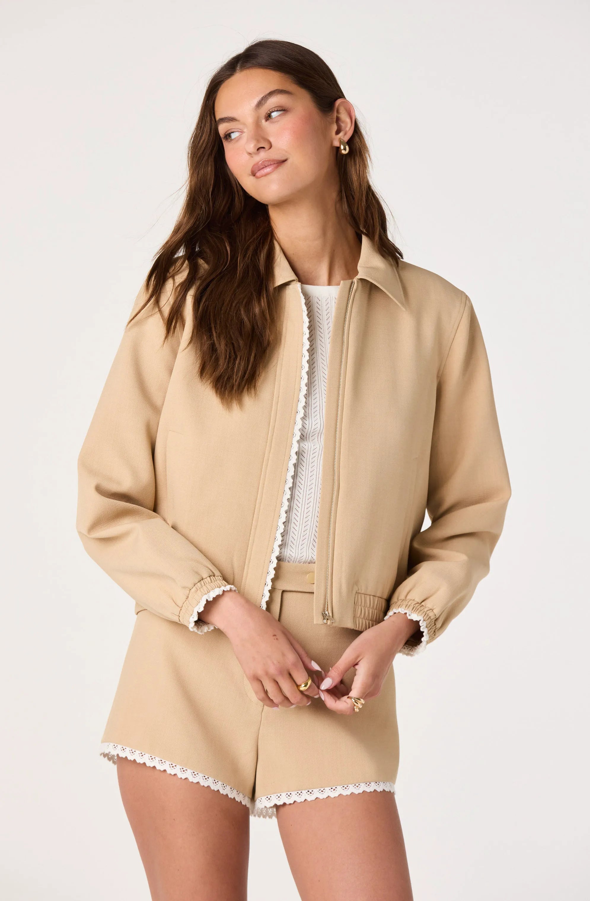 Taupe