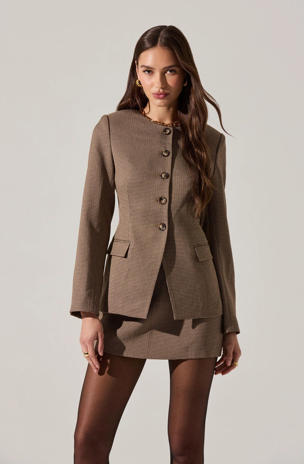 Brown houndstooth