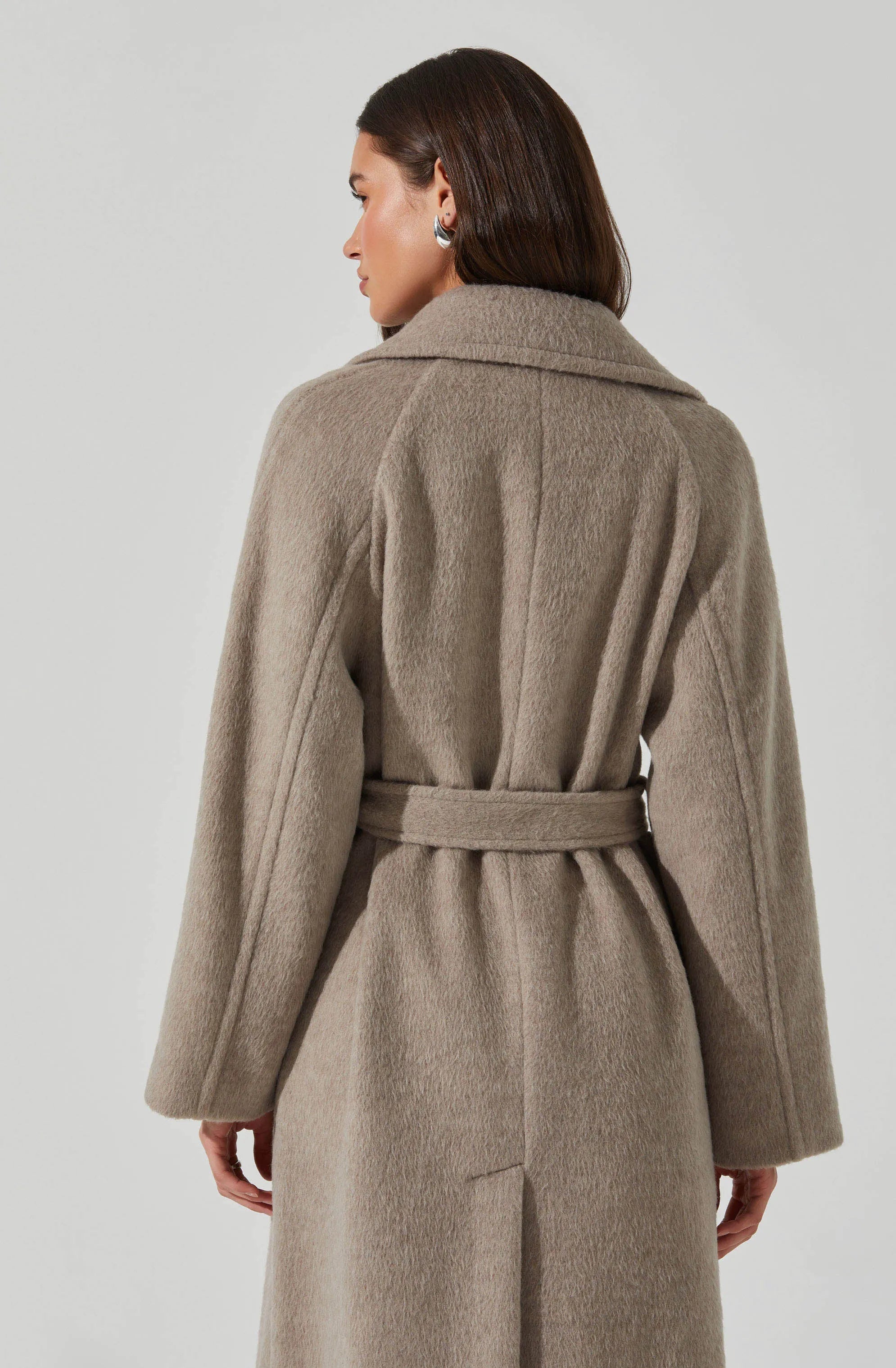 Ash taupe