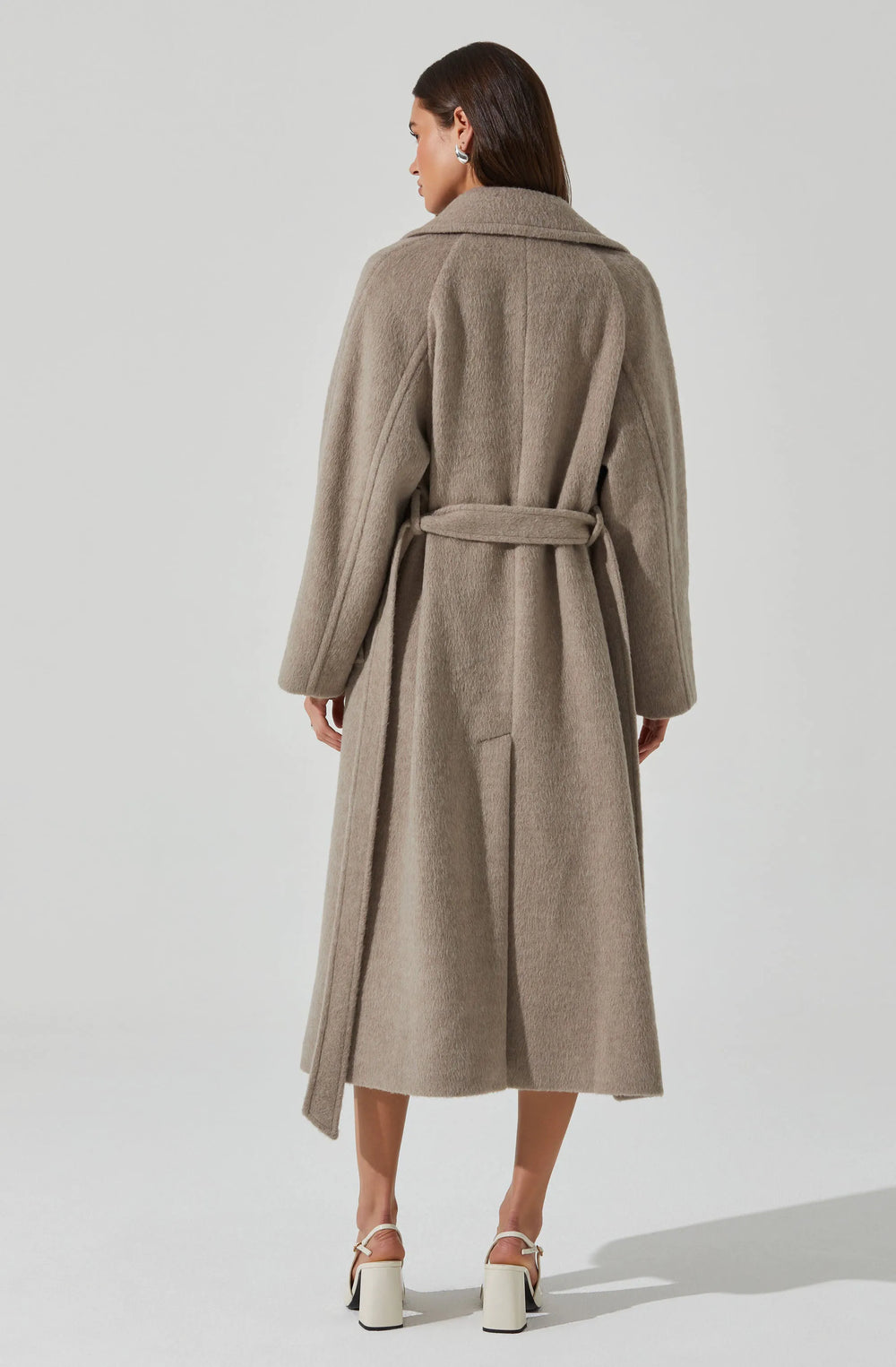 Ash taupe