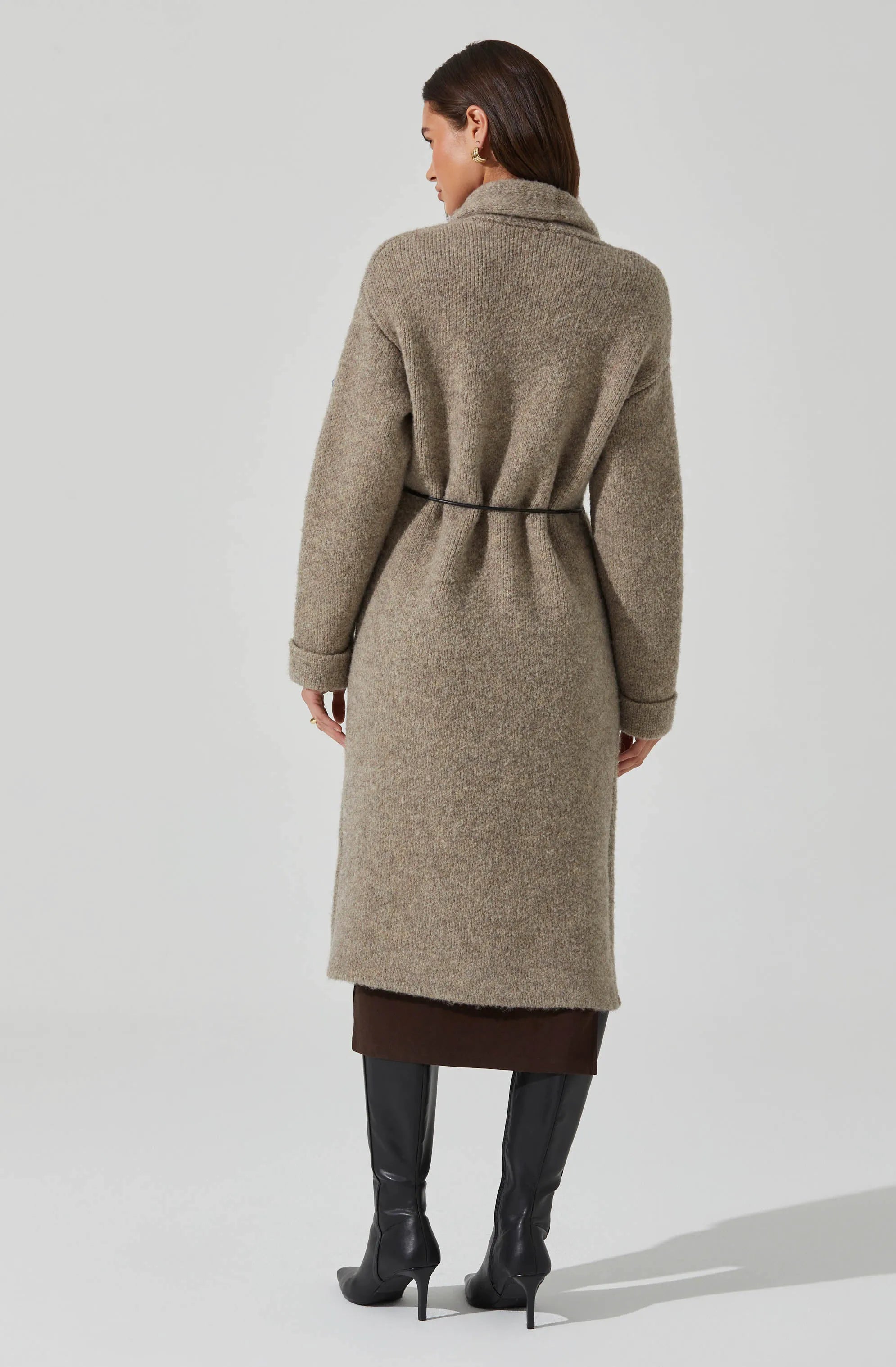 Taupe