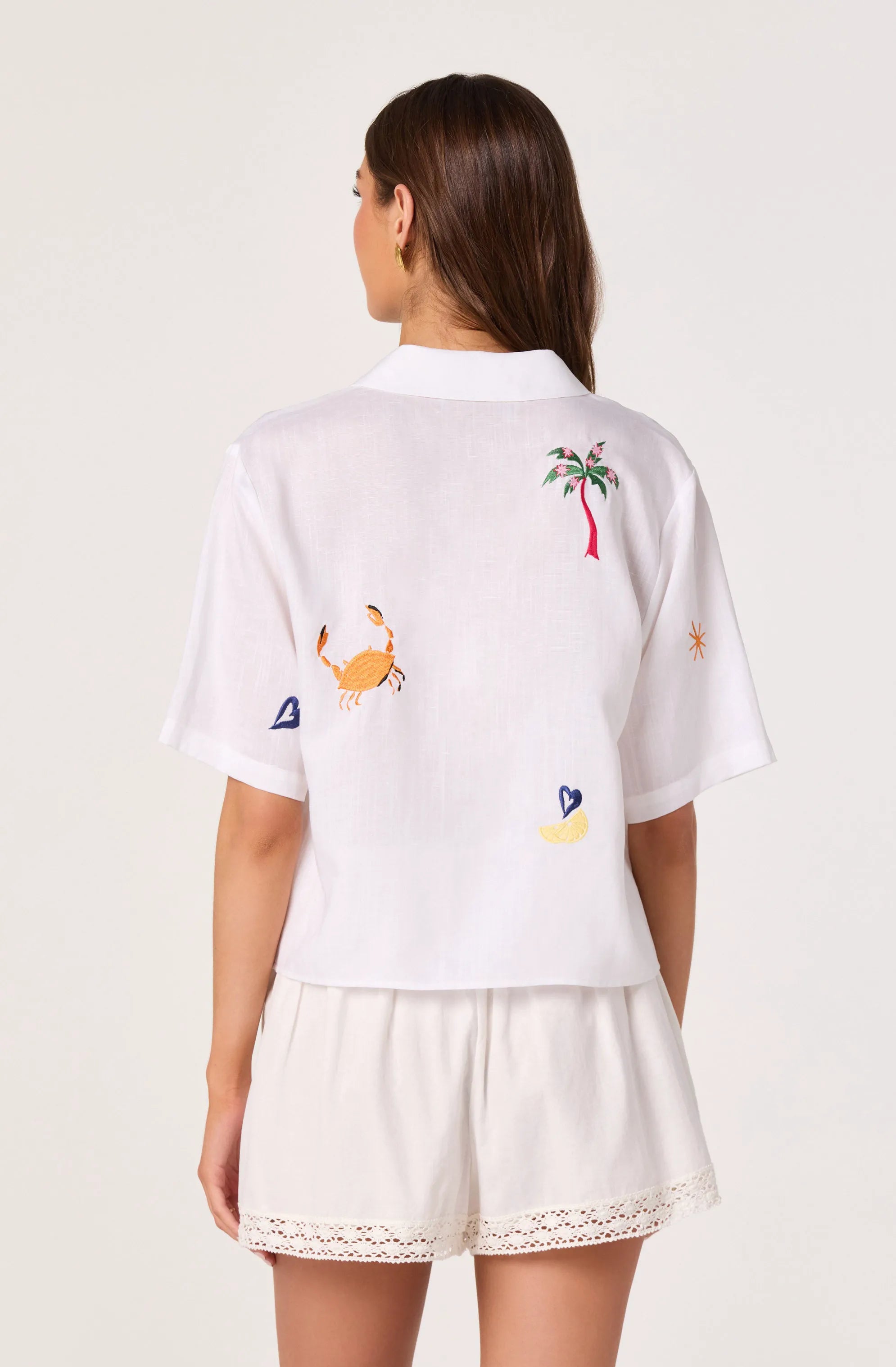 White tropical multi
