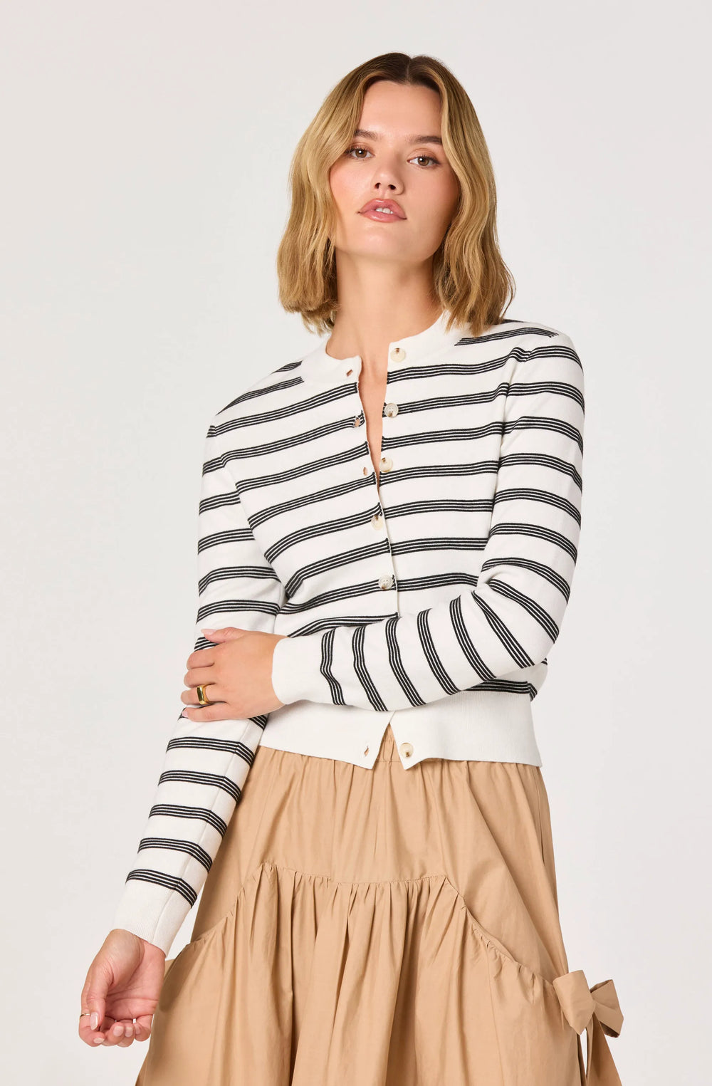 Black white stripe