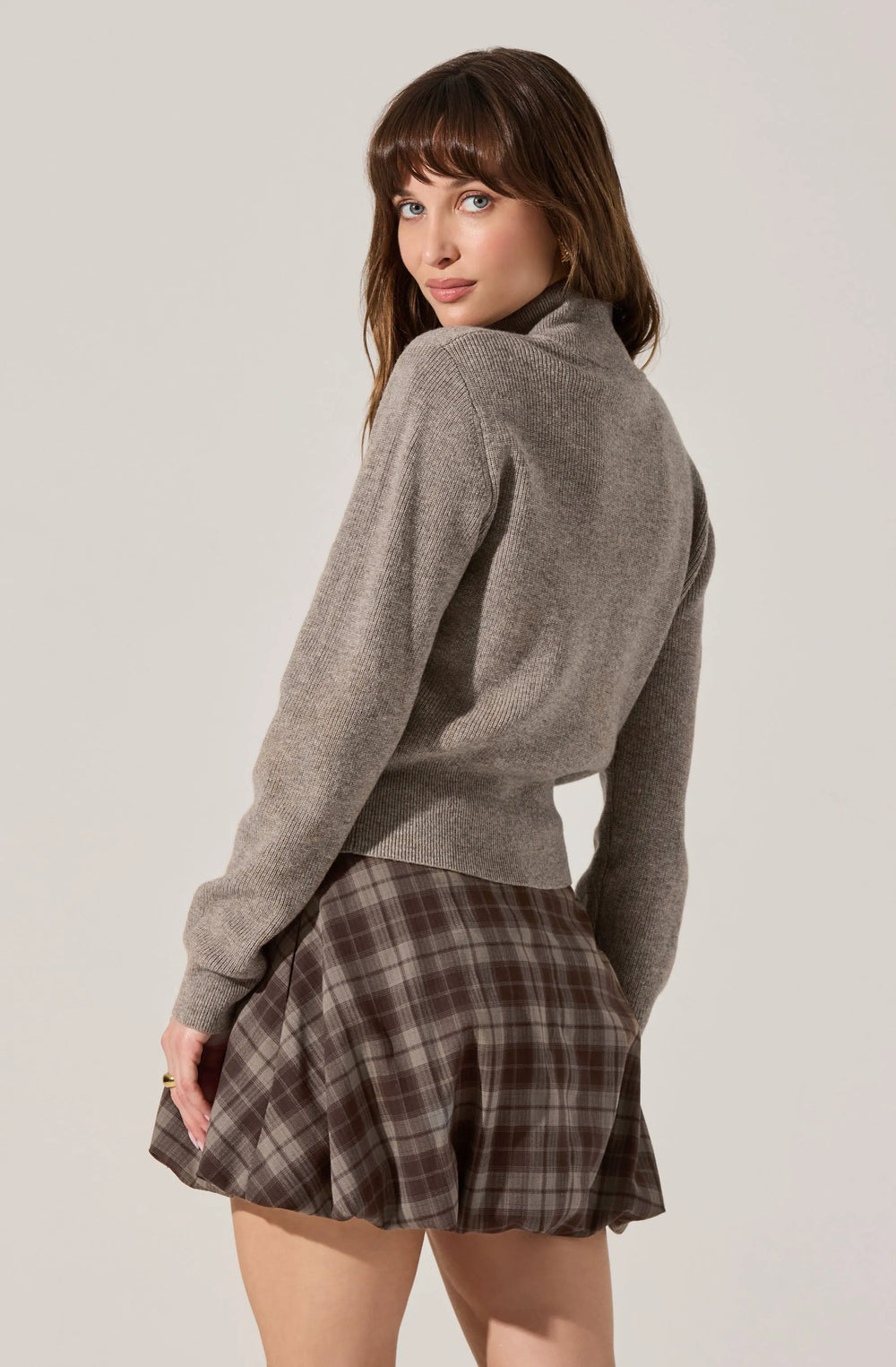 Taupe