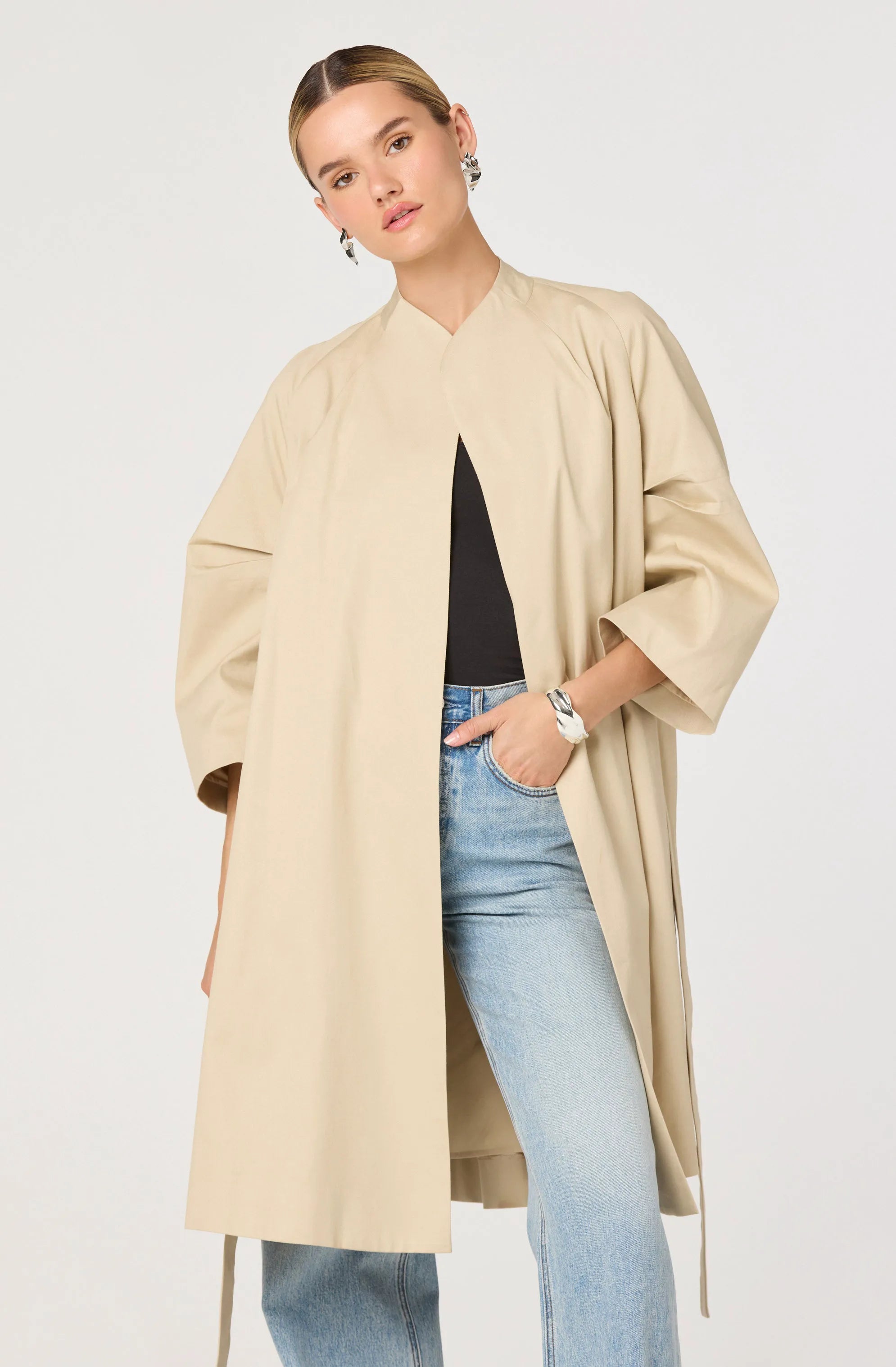 Light khaki