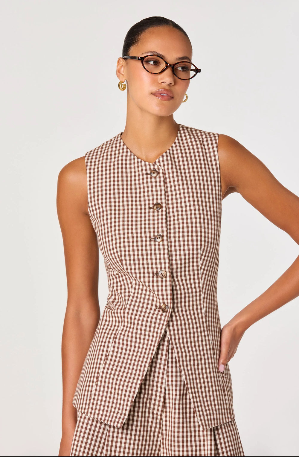 Brown checker