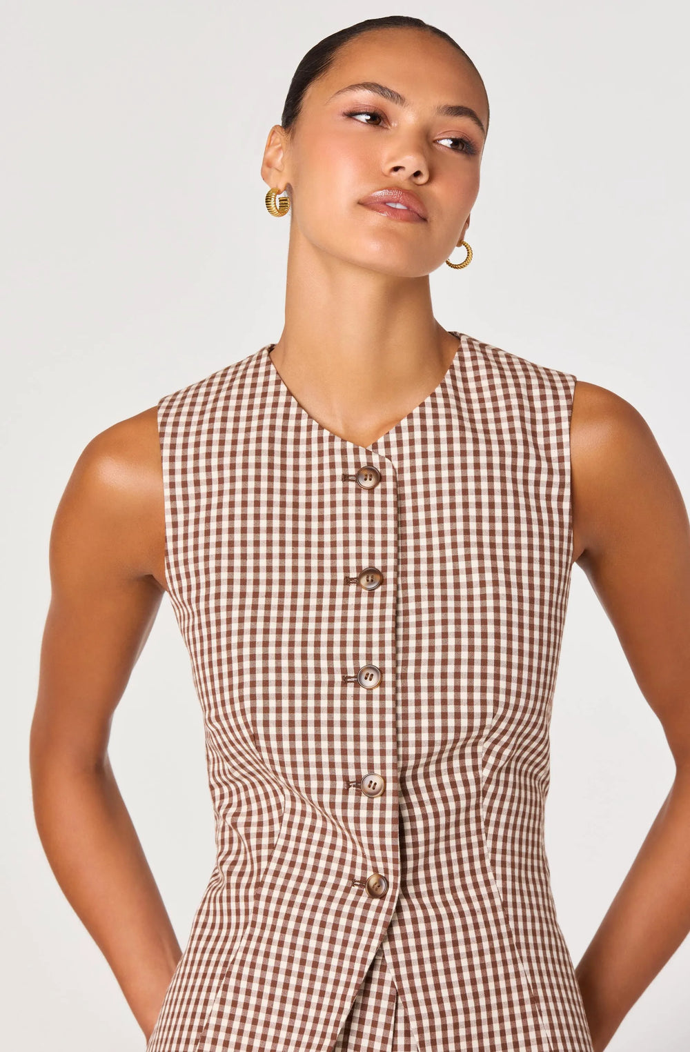 Brown checker
