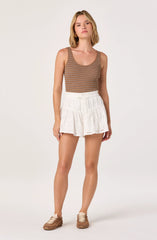 Brown stripe