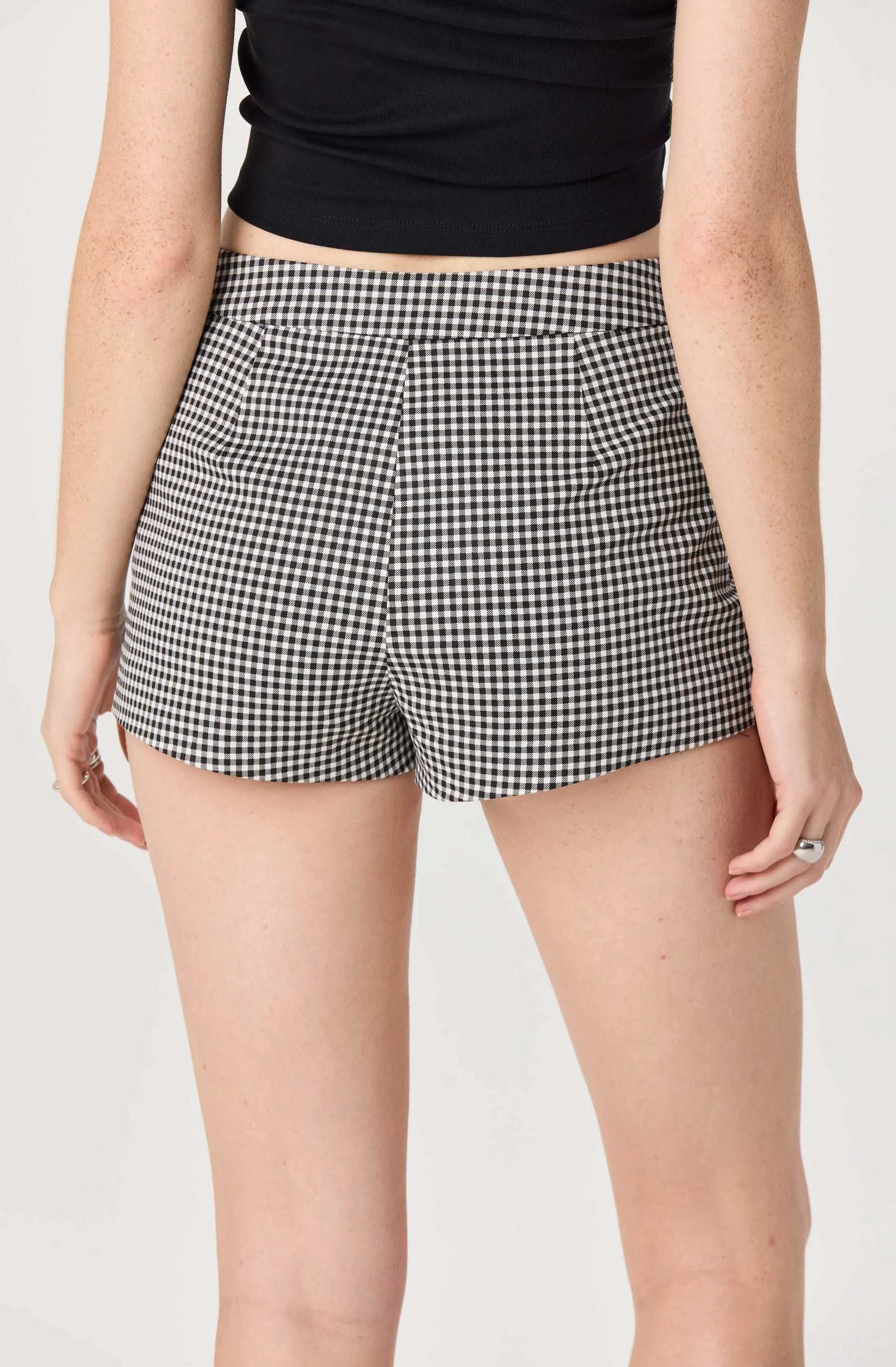 Black gingham