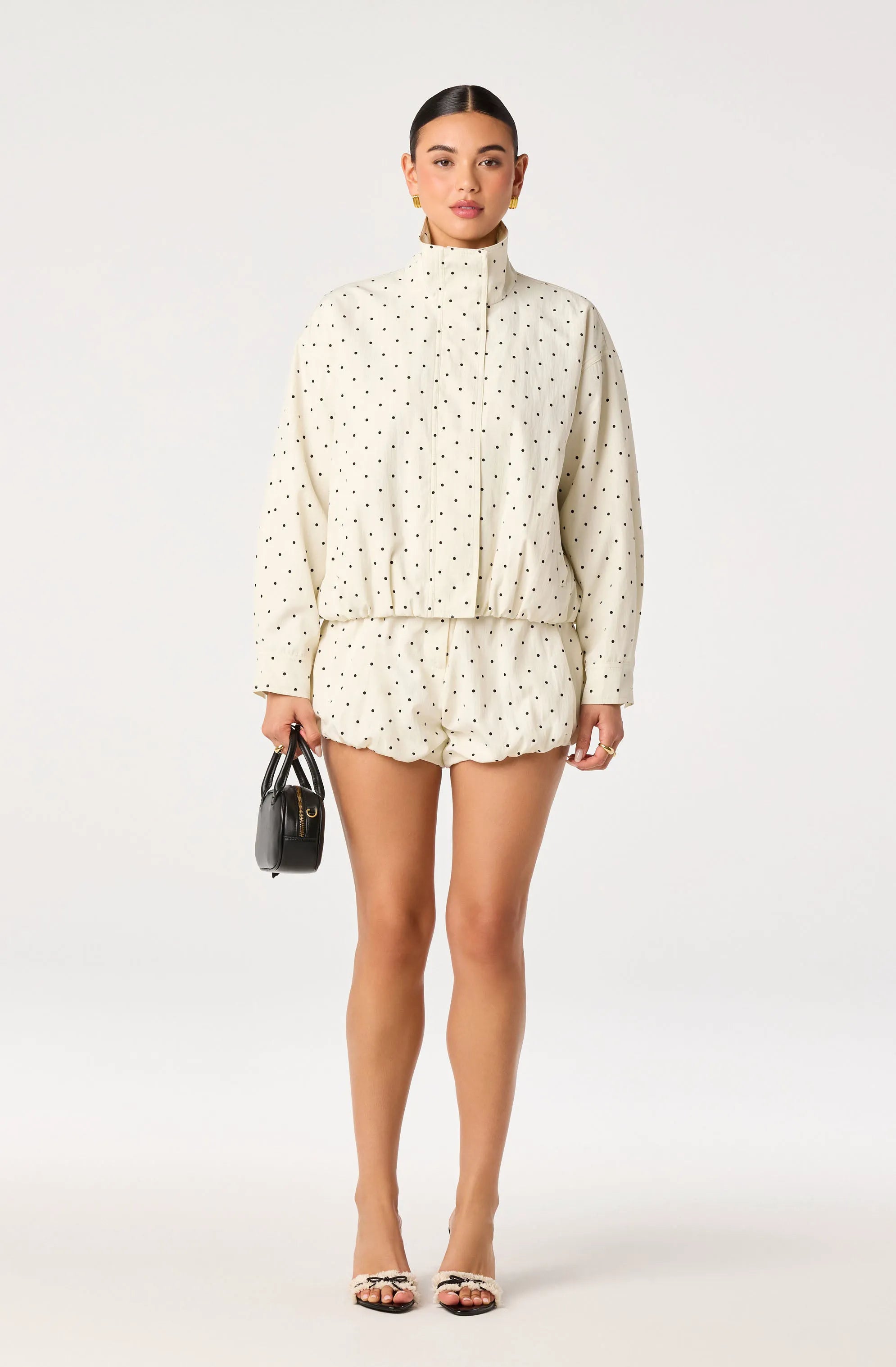 Black polkadot