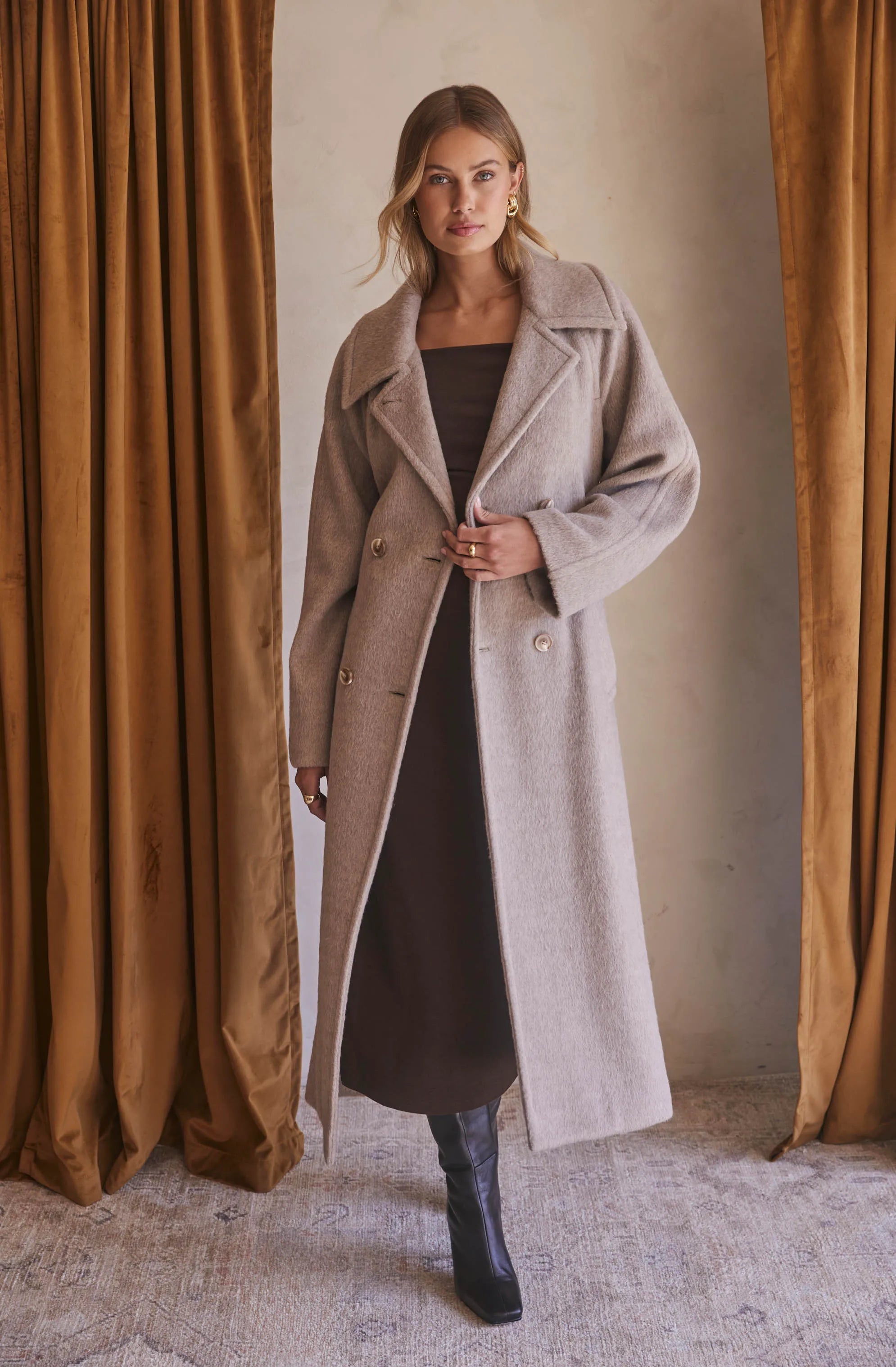 Ash taupe