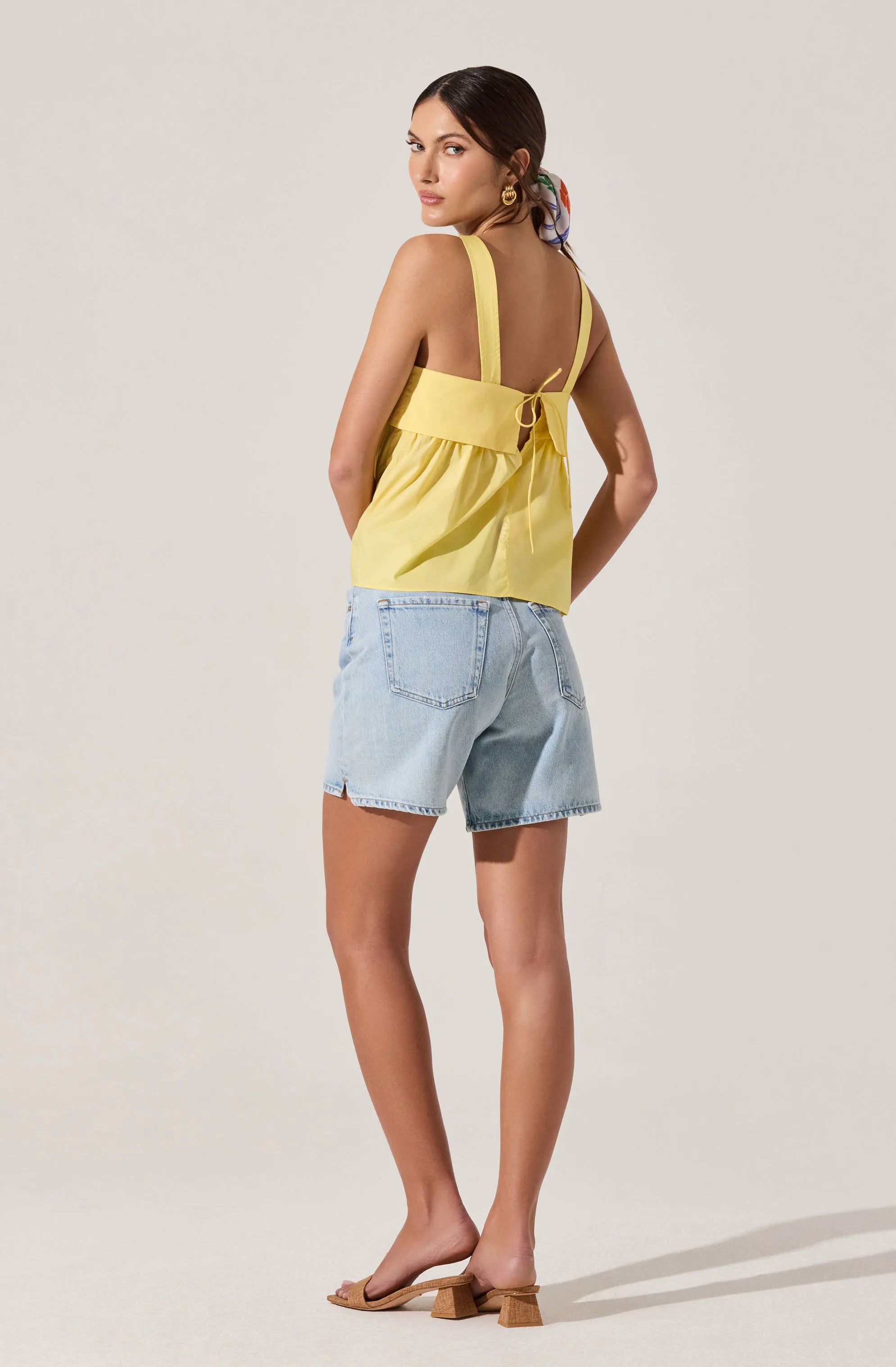 Lemon yellow