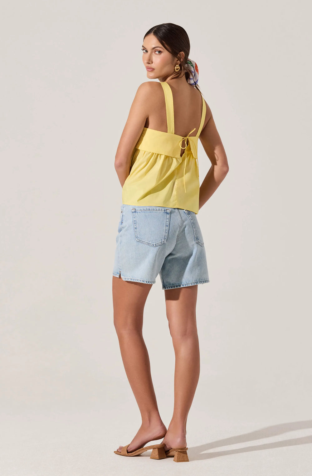 Lemon yellow