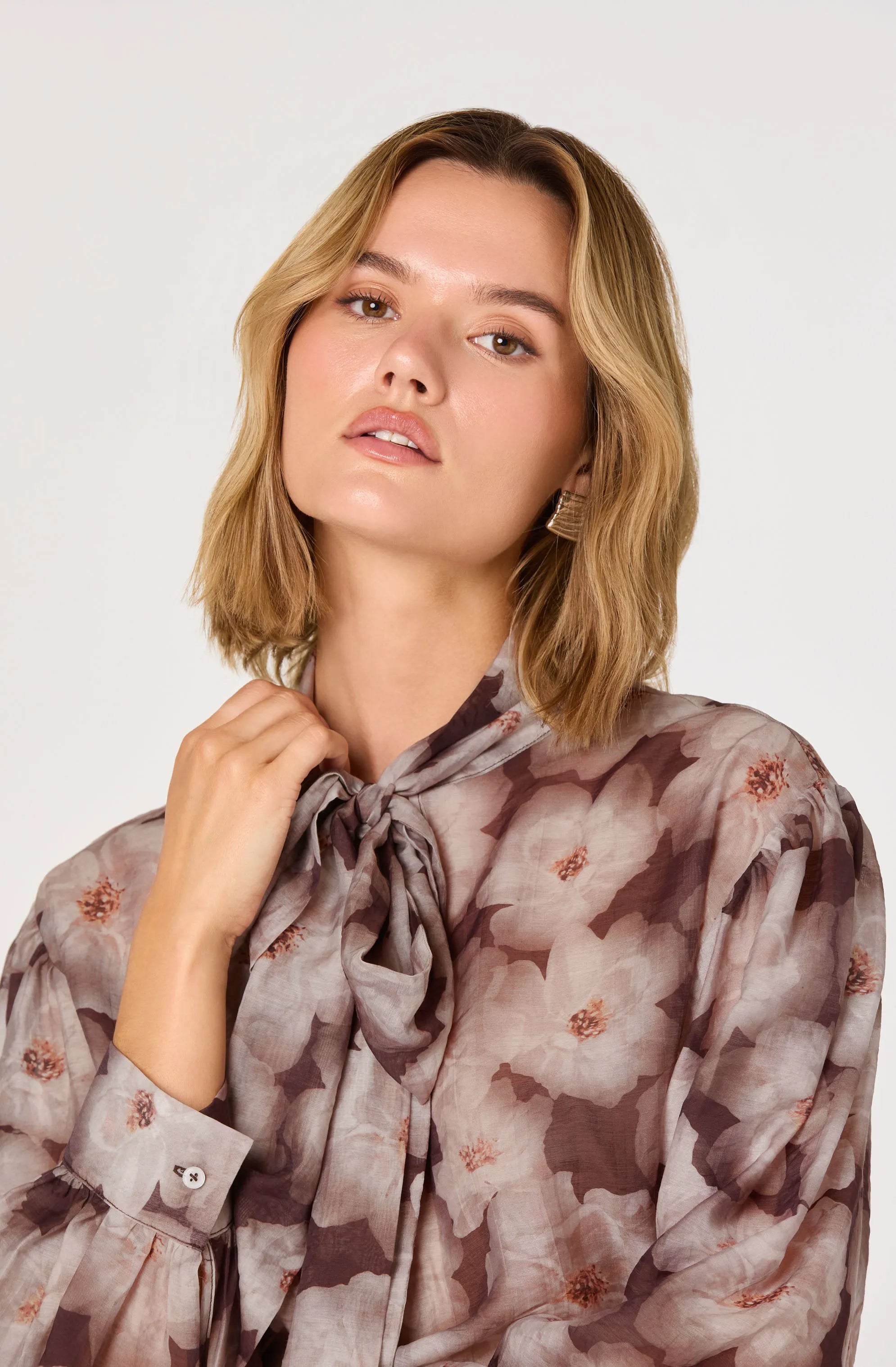 Brown floral