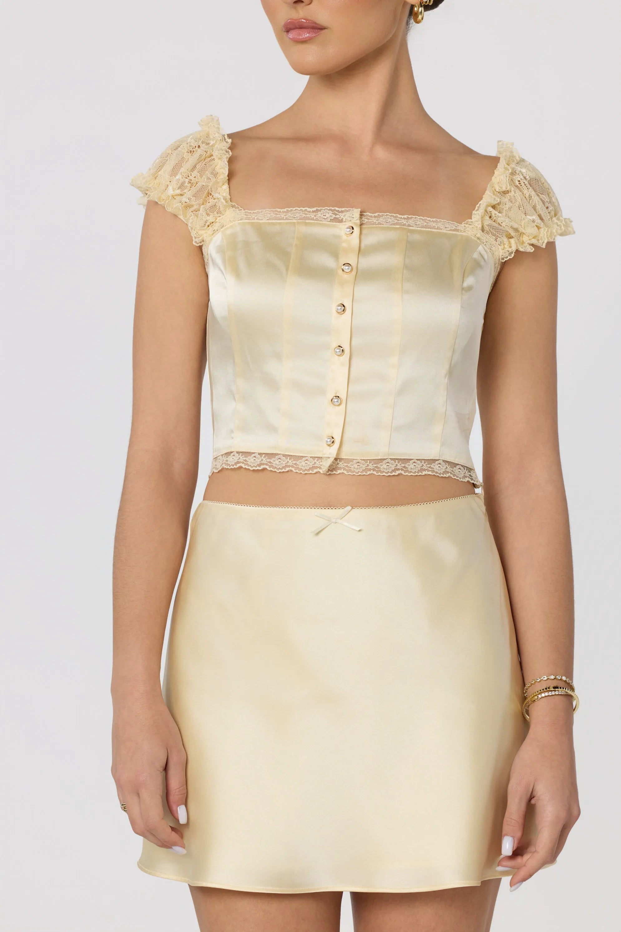 Butter yellow
