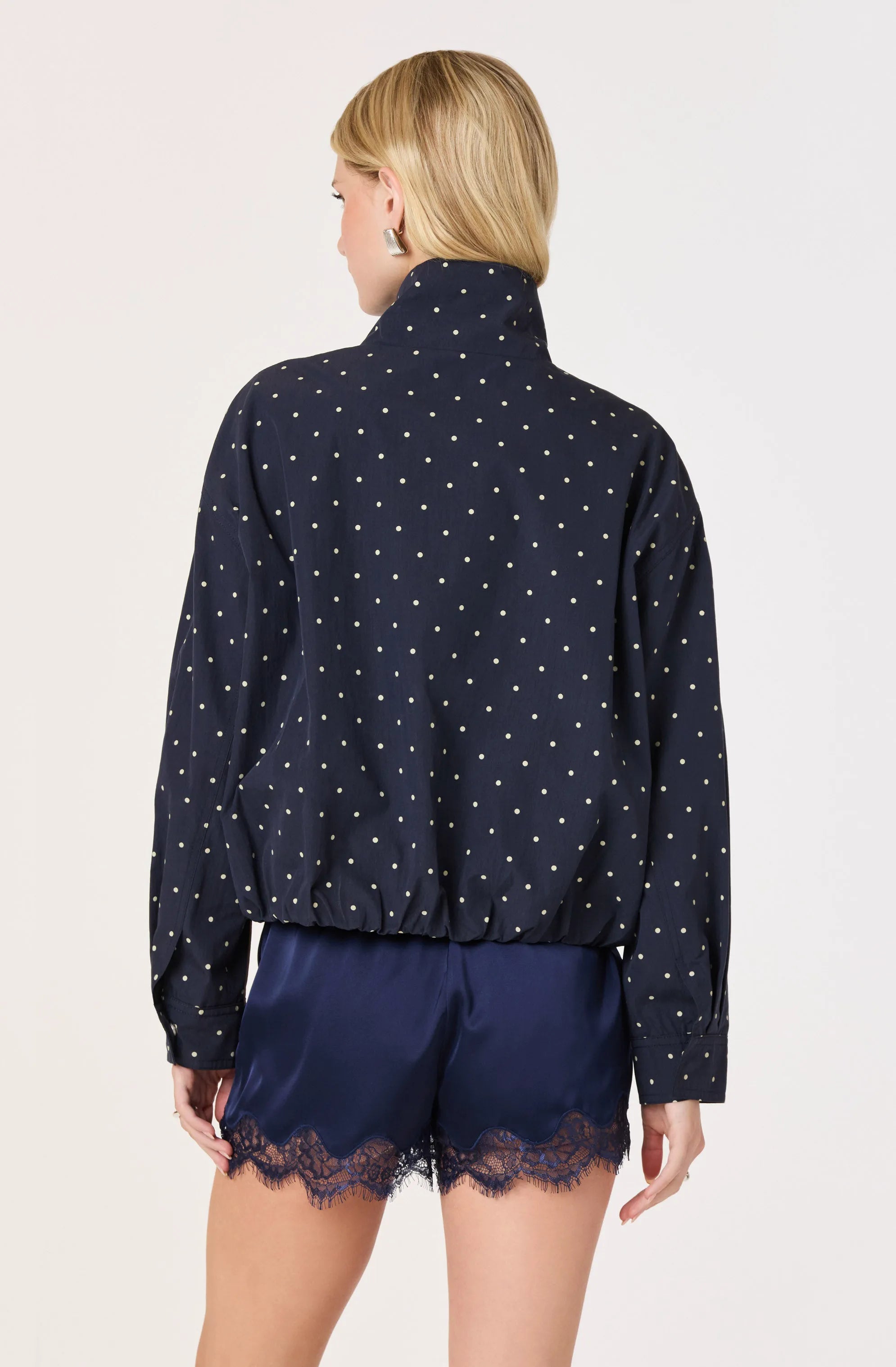 Navy cream dot