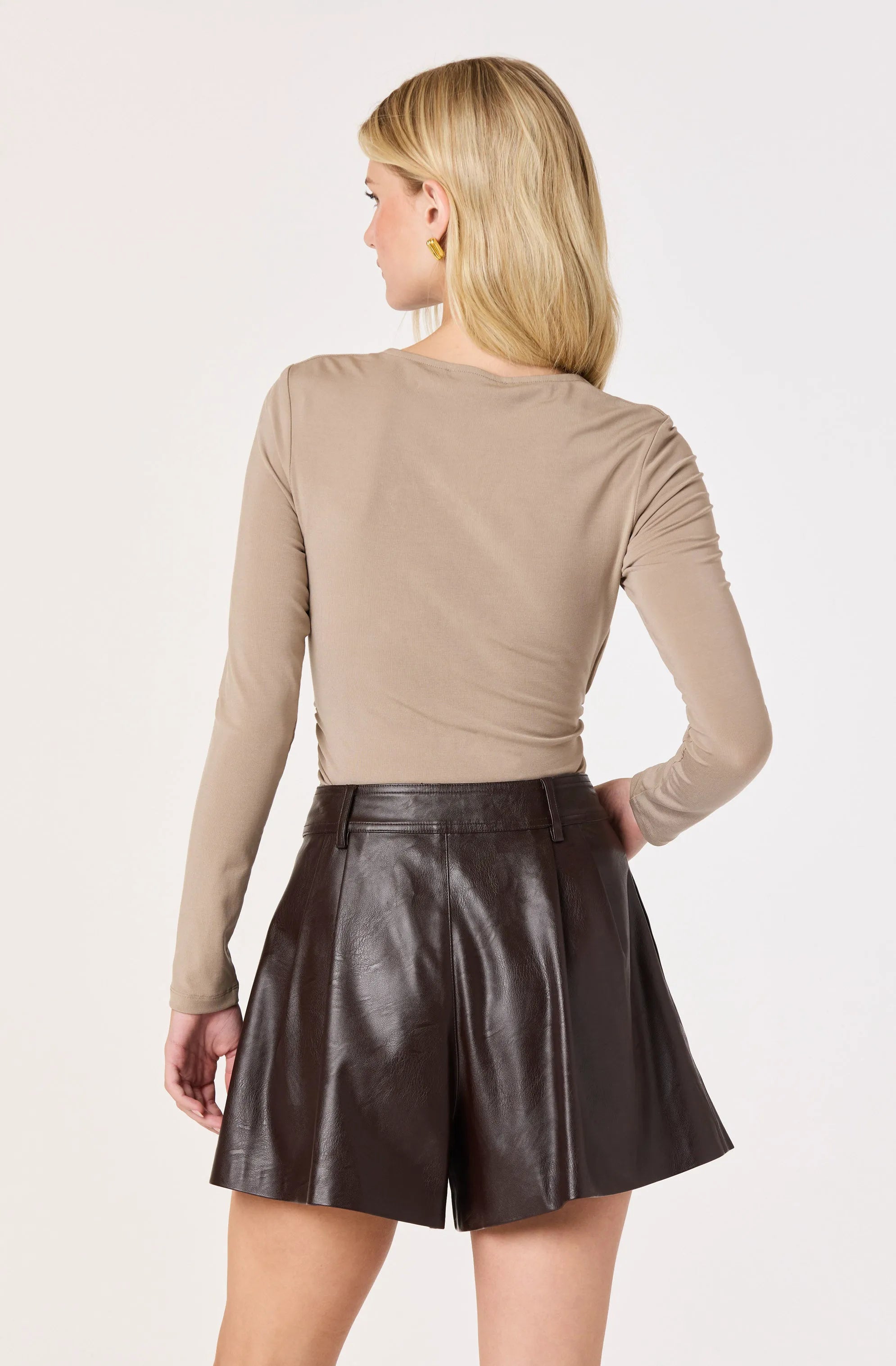 Taupe