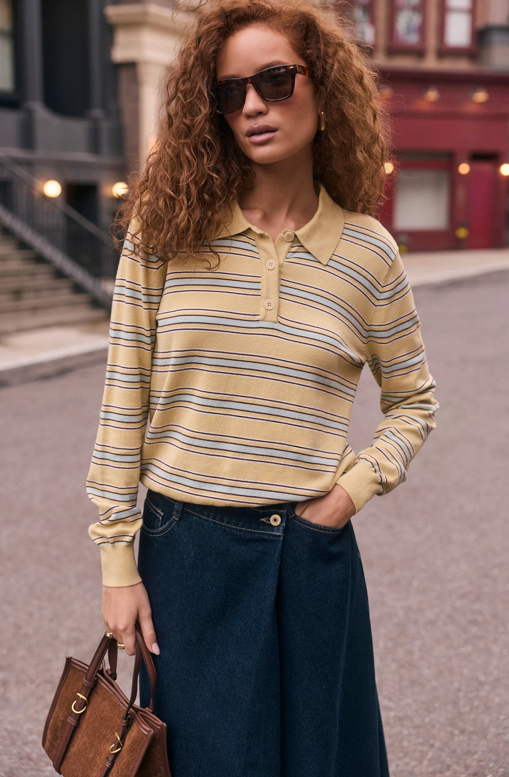 Yellow stripe